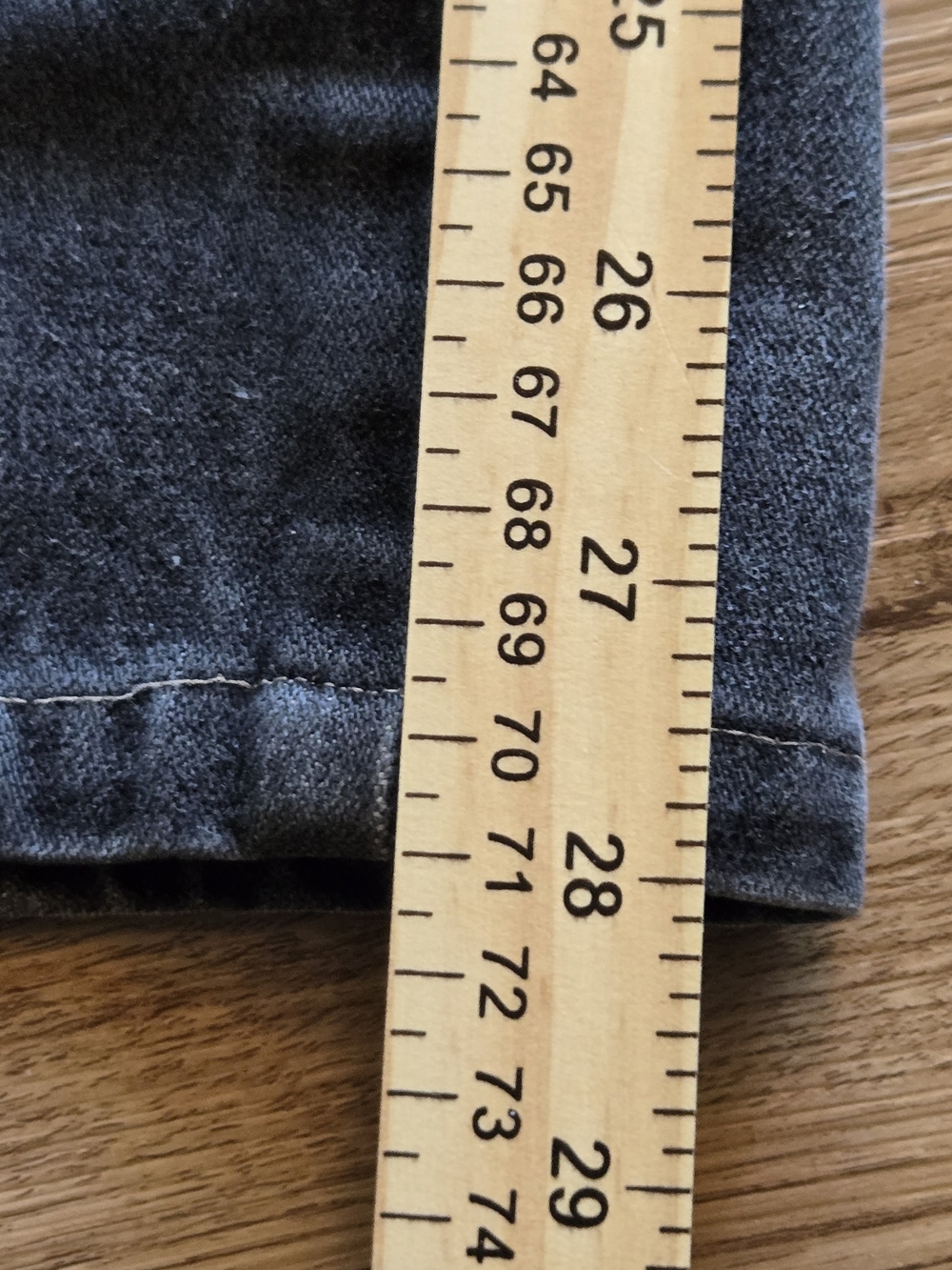 Vintage Jordache High-Rise Gray Straight-Leg Jeans with Embroidered Horsehead - Picture 8 of 10